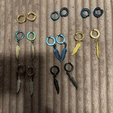 Set Creolen Ohrringe mit Federn – Edelstahl, bunt & gold/silber