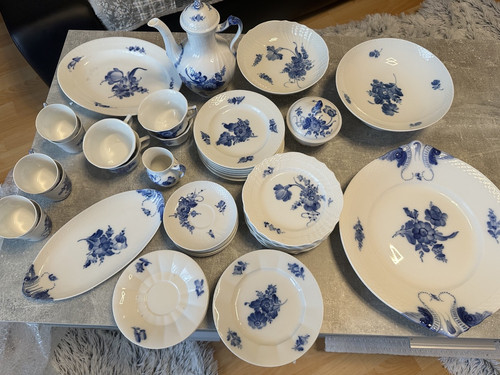 Royal copenhagen blue flower - royal,