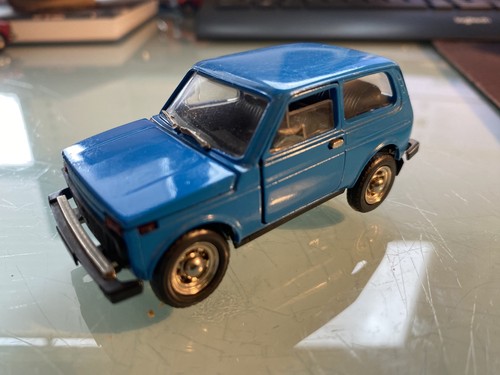 Lada niva vaz 2121 a20 - vaz,