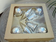 8 Vintage Weihnachtskugeln Christbaumschmuck Glocken Zapfen Kugel silber Glitzer