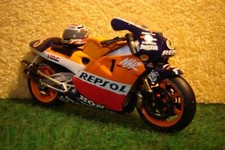 1:24 Honda NSR 500 A.Criville 3 Repsol 1999 2WHEELS 01585