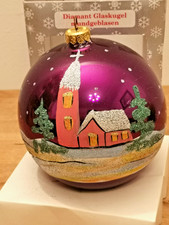 Diamant Glaskugel mundgeblasen – Handbemalt mit Winterlandschaft, violett, mit O