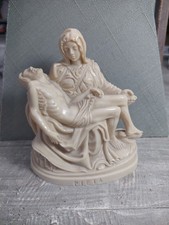 Pieta Statue Madonna mit Jesus  religiöse Figur Skulptur Resin Vintage L.Toni 
