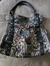 George Gina & Lucy Handtasche