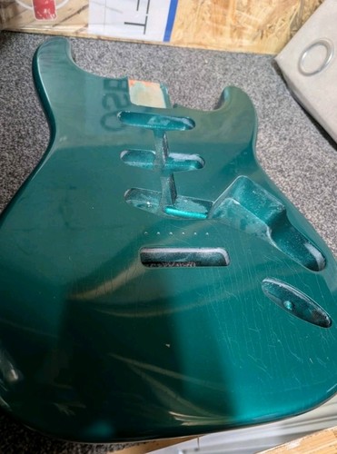 Relic stratocaster body nitro - stratocaster,