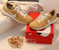 Nike WMNS Internationalist, 828407 704, Sneaker, Turnschuh, 44, Beige