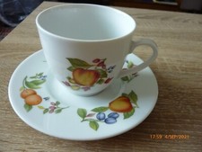 Tasse m. Untertasse von