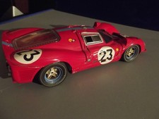 Modellauto Ferrari 330 P4 - 1:18 - Jouef evolution Metall - No. 24