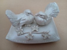 Hochzeitsdeko zwei Tauben auf