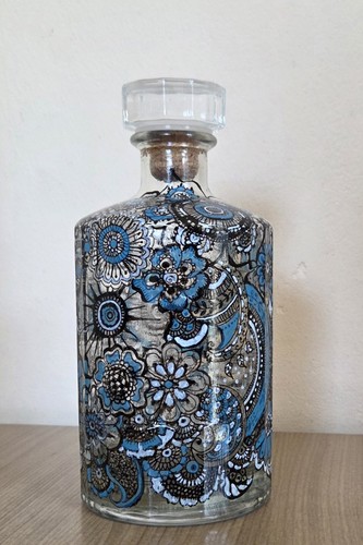 Bemalte whisky flasche - bemalte, whisky-flasche