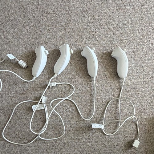 Nintendo nunchuk controller - nintendo,