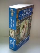 Priestess Of The White: Book 1