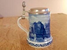 Bierkrug Zinndeckel Blau Weiß
