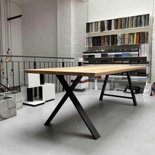 Vincent Sheppard Tisch Albert Natur Eiche 2-geteilte Platte Schwarzes Gestell