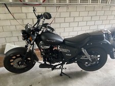 Neuwertige Keeway Superlight 125 in Schwarz Guter Zustand wenig Km