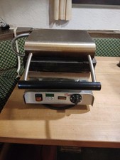 Neumärker Waffeleisen Profigerät Gastro Typ 12-40701DT 2200 Watt
