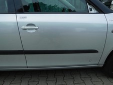 Tür Türrohling vorn rechts Skoda Fabia II (542) 1,4i 63kW 86PS BJ.2008