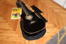 Akustische Gitarre Marke Korn schwarz  Notenständer Gitarrenbuch 