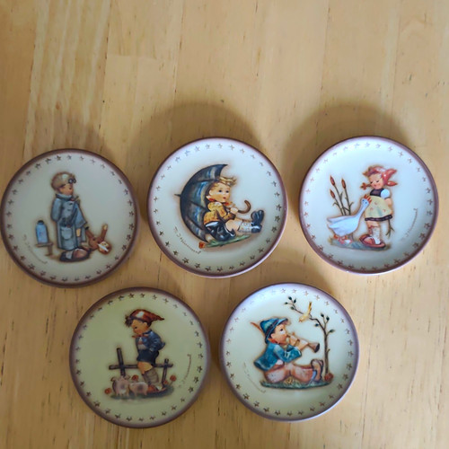 Goebel hummel 5x - j.,