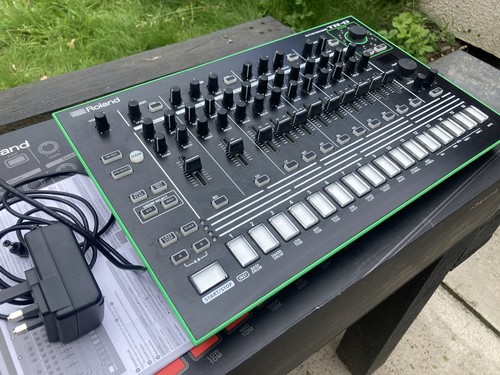 Roland drum machine mit - tr-8,
