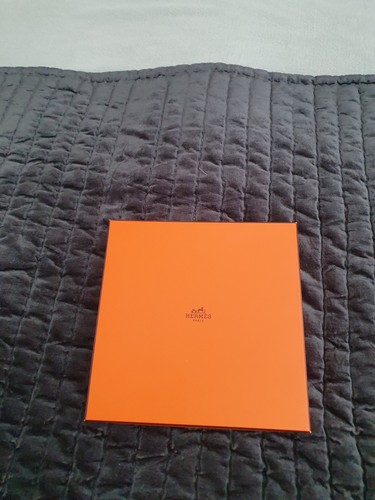Hermes leerkarton 24cm - hermes,