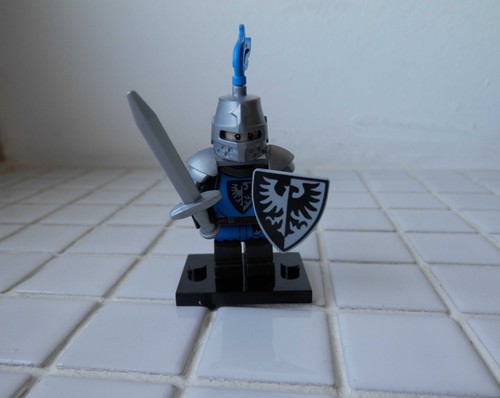 Customs figur ritter der - customs,