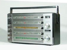 NORDMENDE TRANSITA EXACT SCHICKES KOFFERRADIO