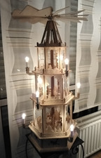 elektrische 3-stöckige Weinachtspyramide