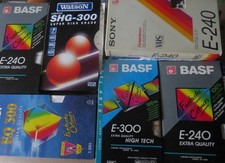 111 VHS Videokassetten