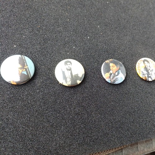 4shakin stevens pins - stevens, buttons