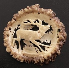 Alte große geschnitzte