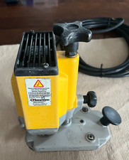 DEWALT DW 609 Kantenfräse, 600W, DW609 Umleimerfräse