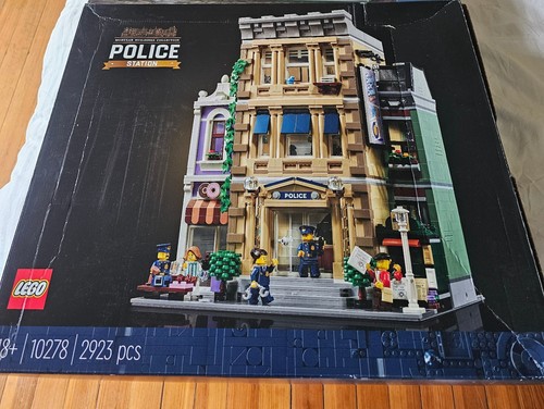 Lego 10278 polizeistation - lego,