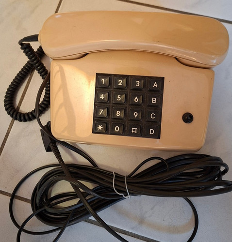 Analog telefone mit tastenfeld - analog,