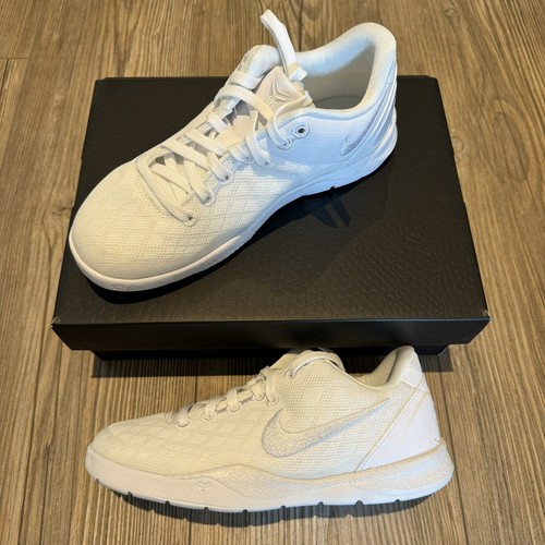 Nike kobe protro - halo, triple
