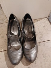 C&A Yessica Pumps mit Riemchen silber breiter Absatz Gr. 36 ungetragen