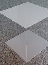 Beistelltisch - Würfel aus