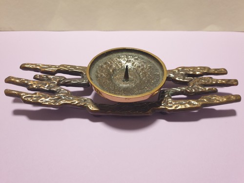 Bronze brutalistischer