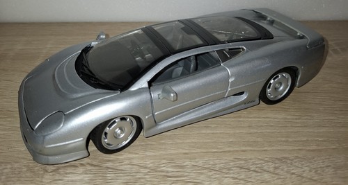 Maisto jaguar xj 220 - 1:24,