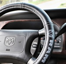 Lenkradbezug: Premium Design Dodge Ram 1500 2500 3500 