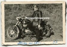D3420 Foto 50er Jahre ILO Motorrad Krad Oldtimer Lederjacke Mann Leder leather