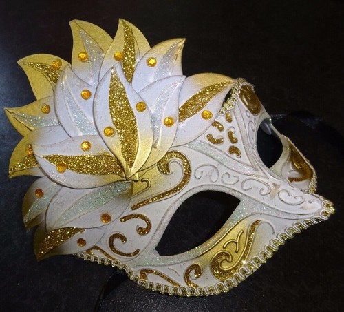 Atemberaubende gold weiss - ,