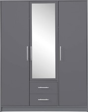 3-türiger Schrank mit Spiegel