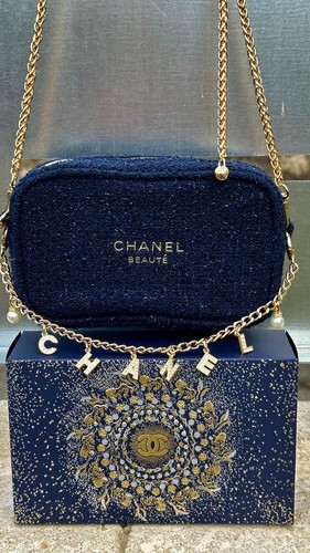 Chanel beauty bag - beauty, vip