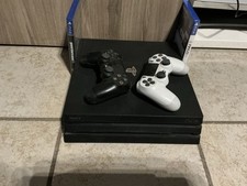 Sony PS4 Pro 1TB + 2
