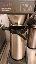 bonamat Kaffeemaschine mit 2 Stück Thermopumpkannen Farbe silber und schwarzen