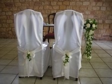 25 x Stuhlhusse Satin elegant Schleife Hussen Stuhlbezug Party Hochzeit Bankett