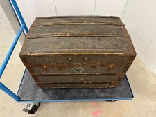 Antiker Überseekoffer