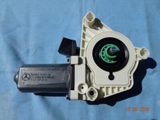 Mercedes S320 CDI W221 Fensterhebermotor vorne rechts A 221 820 2842