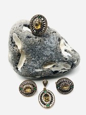 Seltener schmuck - seltener,